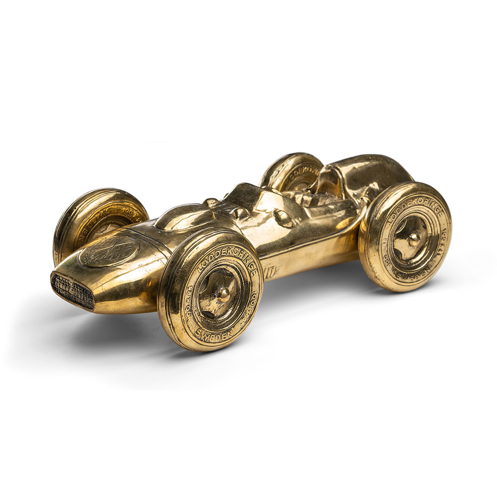 Andreas Wargenbrant Race car gold bronze angle